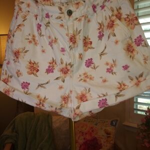 American Eagle Outfitters Floral High Waist Shorts - Pink and Cream